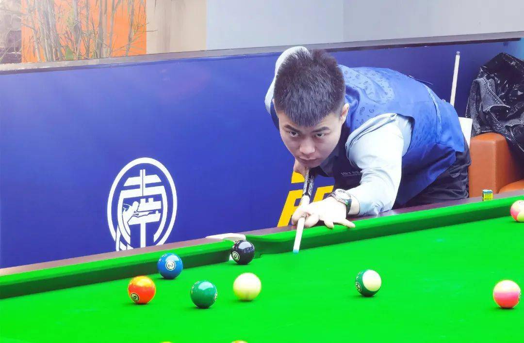 力将对年轻 力将对年轻