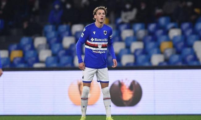 相比之下 相比之下