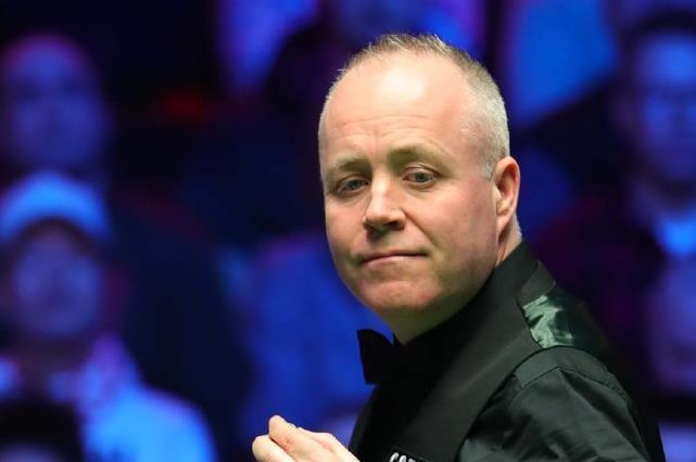 两人便在湖 两人便在湖