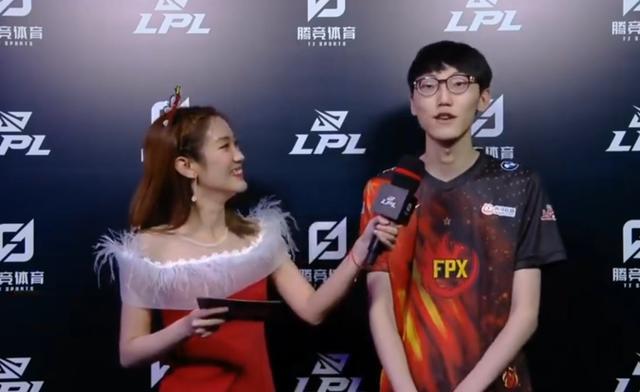 瑞拉的首場 瑞拉的首場